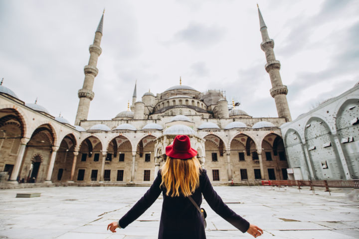 İnanılmaz İstanbul, Türkiye’ye Uçun – Doğunun Batı ile Buluştuğu Yer! 🇹🇷 – TravelPirates